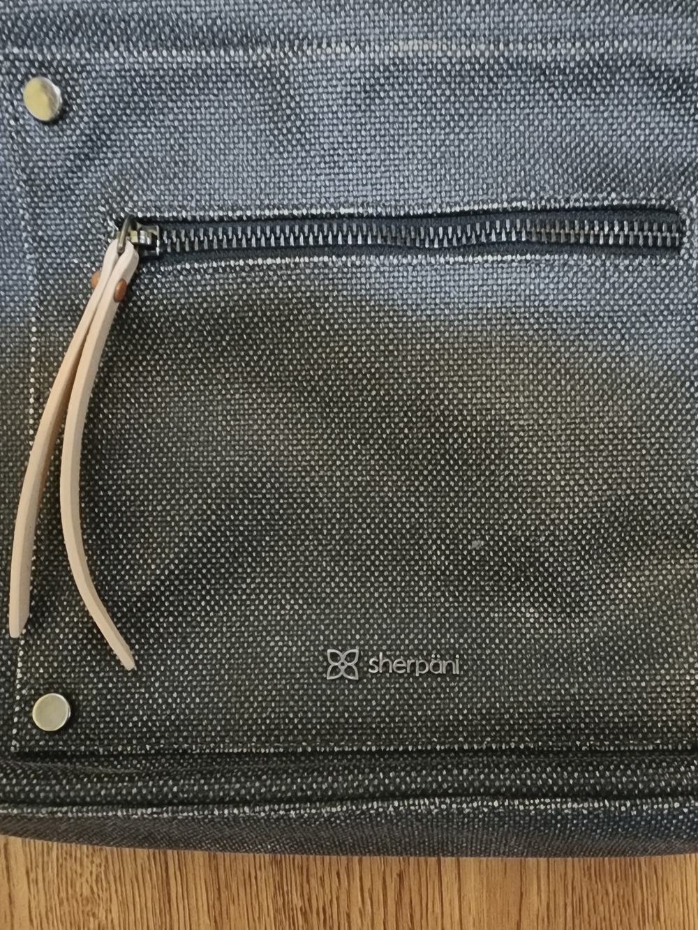 Sherpani Black Gray Convertible Tote Crossbody Shoulder Bag with Tan Accents